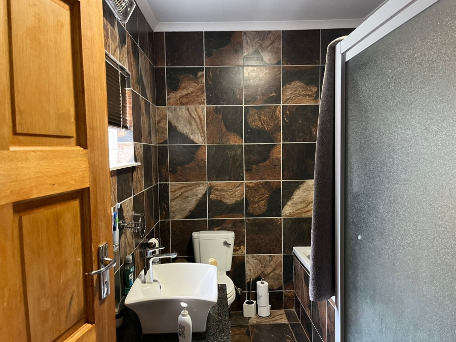 8 Bedroom Property for Sale in Bloemfontein Rural Free State